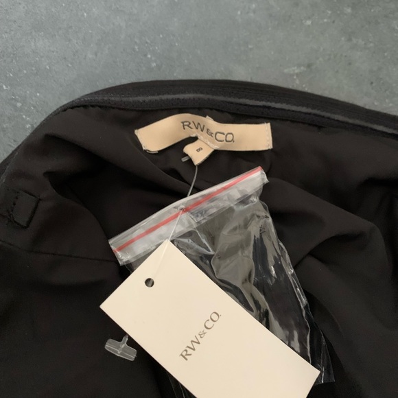 Little Black Dress RW&CO size 8 - Picture 6 of 6